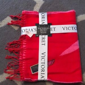 Brand New Victoria’s Secret Scarf